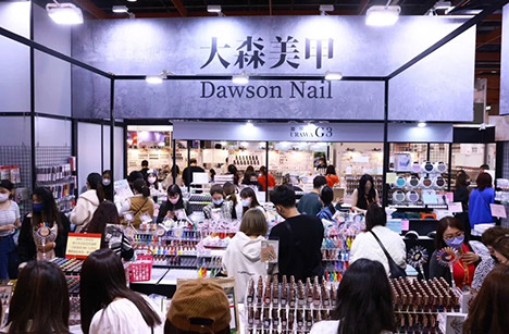 美容展精彩活動照片 - 美甲美睫教學