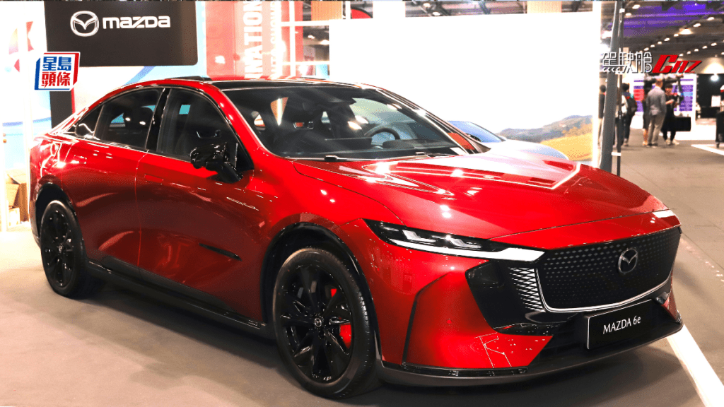 萬事得香港代理於上周舉行的IMXpo 2025車展，首度展示全新Mazda 6e純電動四門跑房車。