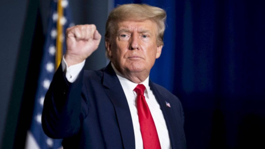 特朗普稱禁止大型機構投資者購買獨幢住宅 黑石等住房相關股急跌