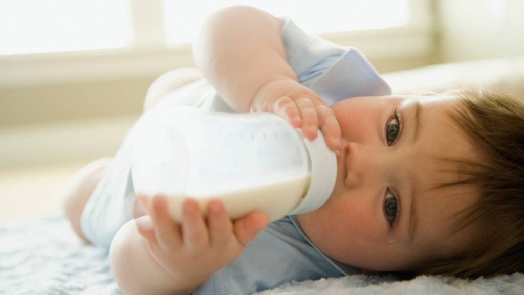 BB出事慘過自己中招 奶粉食安風波下家長恐懼與品牌信任｜梁偉聰