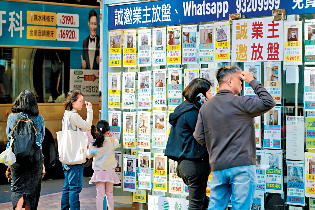 新盤市場氣氛持續火熱，刺激部分買家四出覓盤，帶動屋苑睇樓活動跟隨增加。