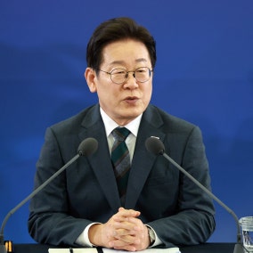 李대통령, 이달 중 10여國에 특사 파견 추진