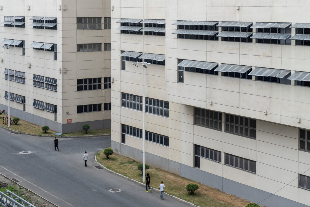 Temu下属的物流中心。Temu、亚马逊和希音为广州的小工厂开辟了一条直接向美国购物者销售的通道，将中国的供应链带到了他们的家门口。