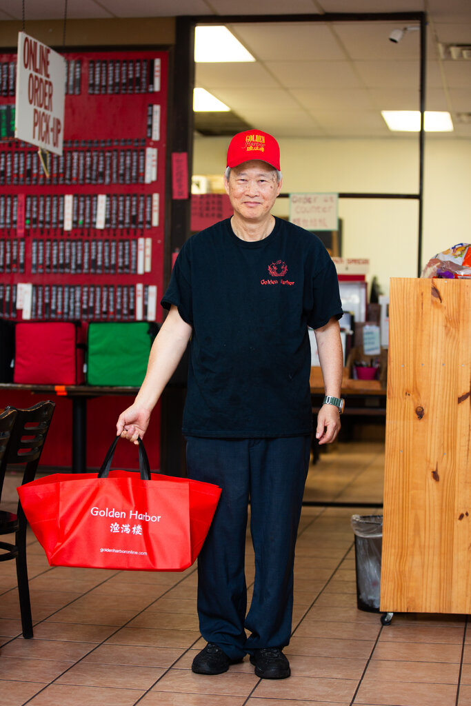 本地地标性餐厅渔满楼如此著名，以至于一支独立摇滚乐队为它创作了一首歌曲。