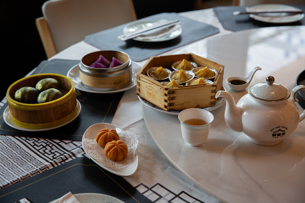 御膳房的特色是港式茶点。