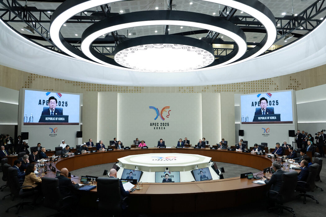 亚太经合组织成员经济体的领导人及其他代表齐聚庆州。