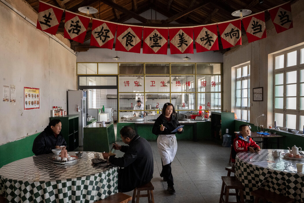 大寨「人民公社」原來的食堂,如今已成為接待遊客的餐廳。