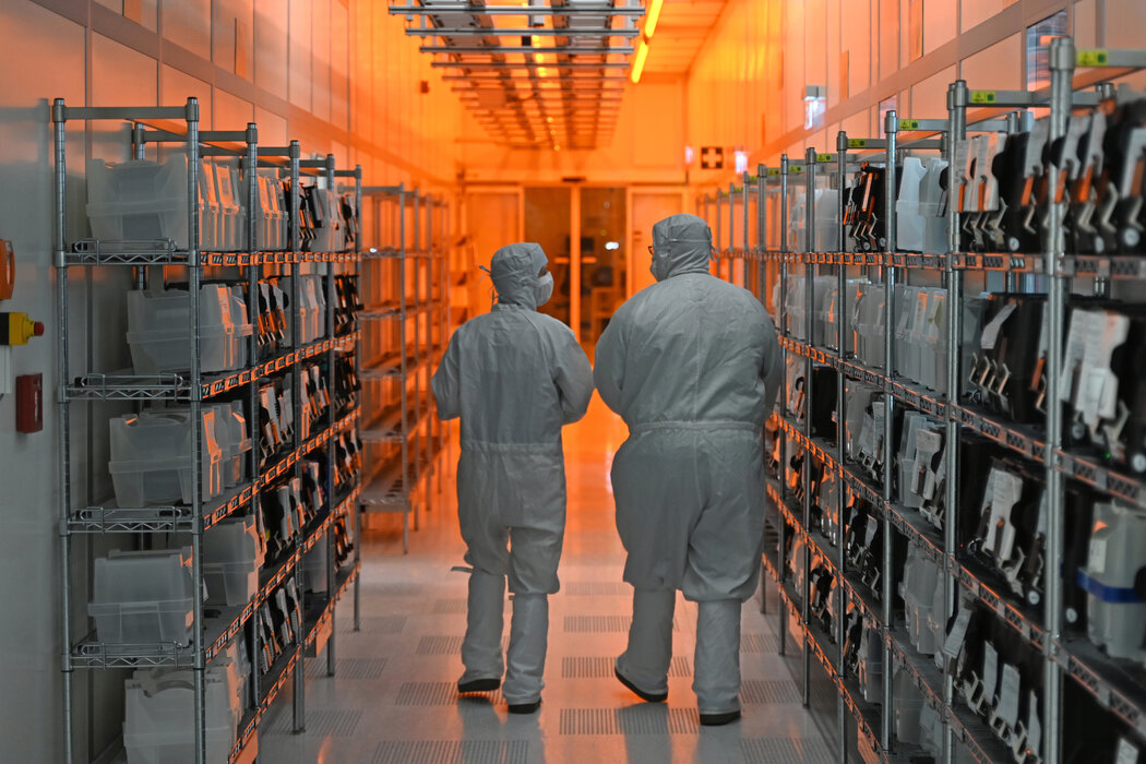 位于德国汉堡的安世半导体工厂。这家芯片制造商近期被荷兰政府接管,此前一家中国公司收购其控股权。