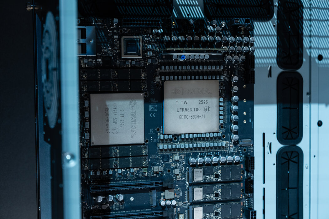 英伟达强劲的季度业绩曾短暂缓解华尔街对人工智能巨大开支的担忧。